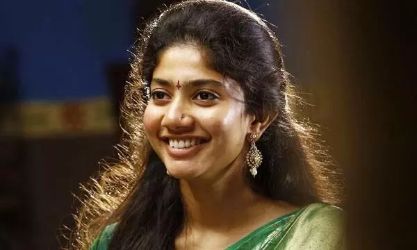 Sai Pallavi Biography: Age, Career, Earlylife, Family, Favorites, Net Worth, Movies List, Photos