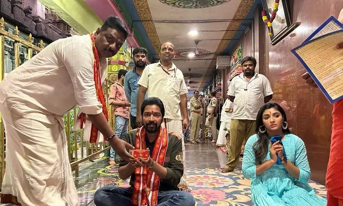 Tollywood actor Allari Naresh and actress Mirza Menon at Durga Temple in Vijayawada on Tuesday