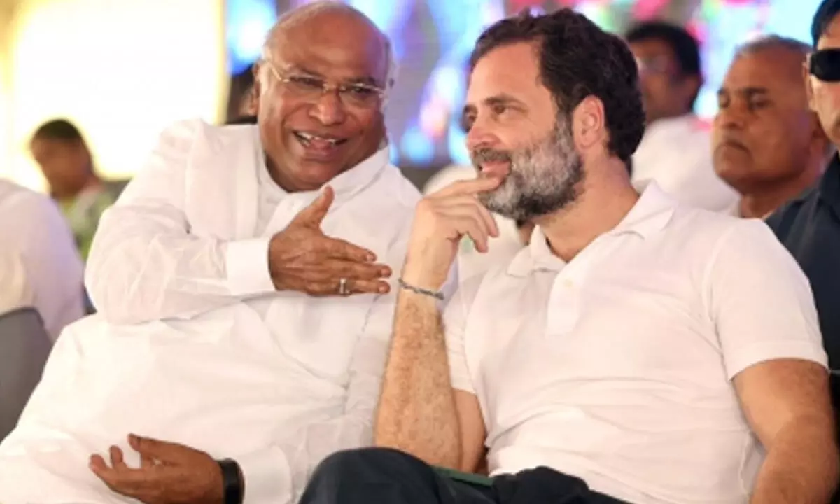 Karnataka polls: Kharge, Rahul urge people to vote for progressive govt