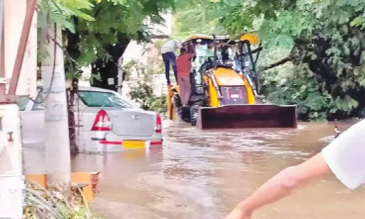 Hyderabad: Yet Again Flood threat looms in Old Bowenpally