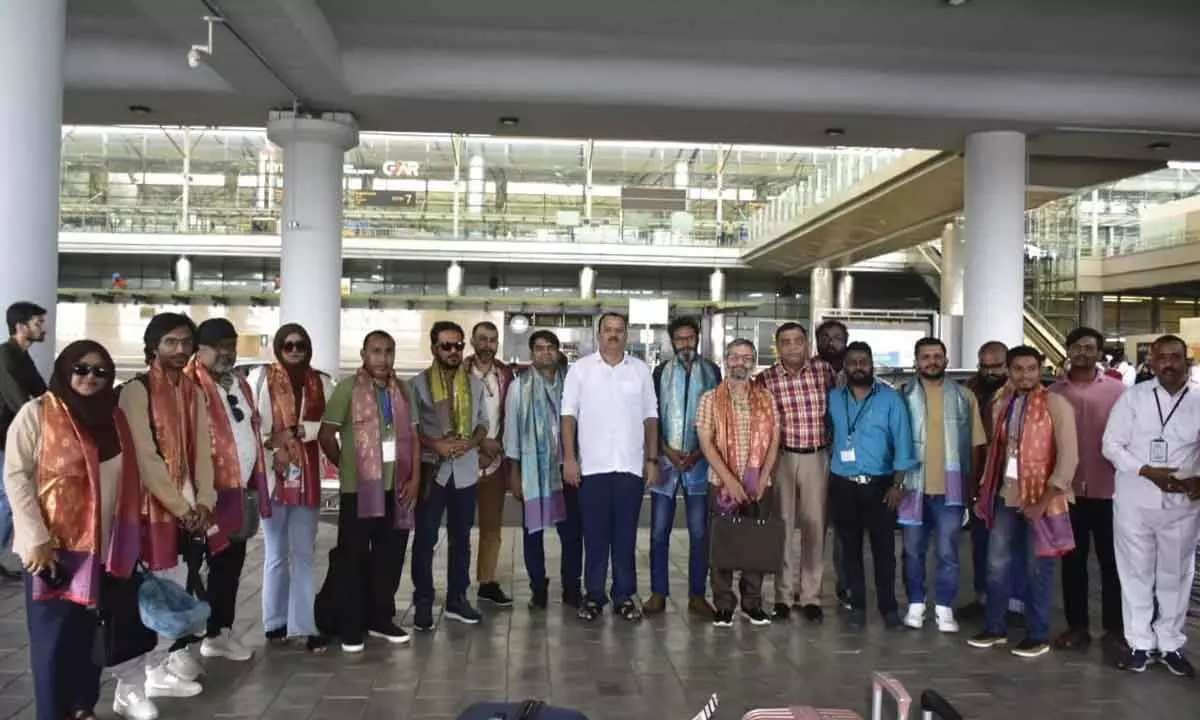 Hyderabad: Scribes from Maldives arrive to study development, welfare in State