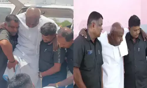HD Deve Gowda arrived in a helicopter to vote