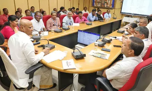 Tirupati: Develop Parakamani app for easy clearance of foreign notes says TTD EO A V Dharma Reddy