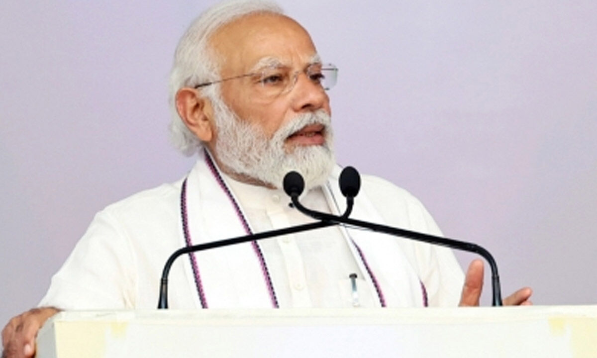 PM Modi Inaugurates Projects Worth Rs 4400 Cr In Gujarat