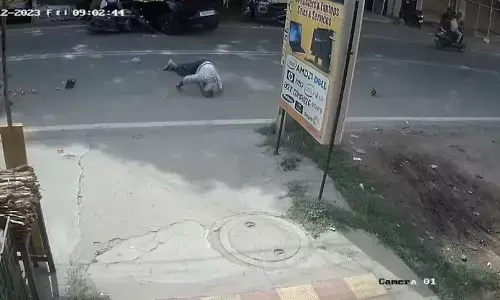 Speeding car rampage, causes extensive damage in Vanasthalipuram