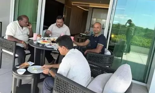 Is HDK cooking up a political deal?