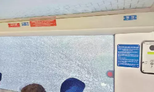 Visakhapatnam: Stones pelted at Vande Bharat Express in Vizag