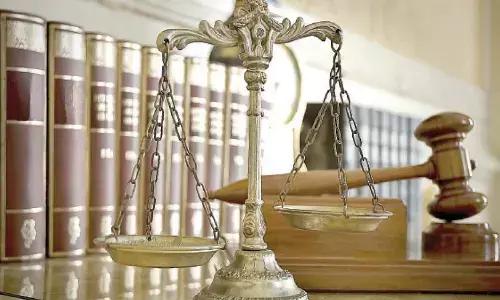 SHIV SENA CASE: LEGAL Vs MORAL ISSUES