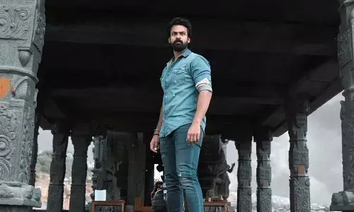 Aadikeshava: Panja Vaisshnav Tej Is Introduced As ‘Rudra Kaleswarudu’ Through The First Glimpse