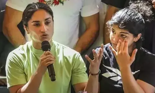 Wrestlers approach Olympians of other nations for support