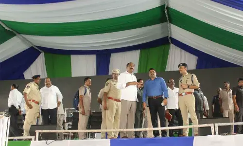 Vijayawada: CM Y S Jagan Mohan Reddy to deposit `123.52 cr into accounts of over 1.23L fishermen