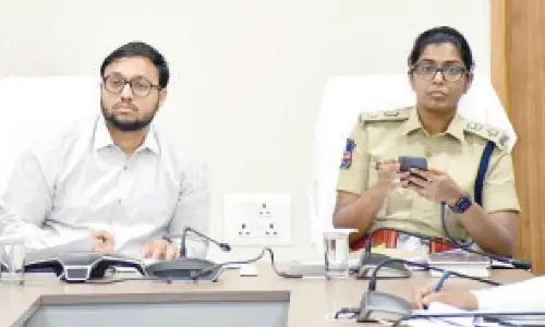 Wanaparthy: District Collector Tejas Nandalal Pawar said Quality seeds being delivered to ryots