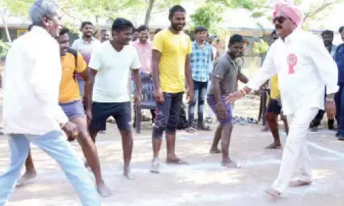 Warangal: Errabelli Dayakar Rao eyes 80k majority in Palakurthi