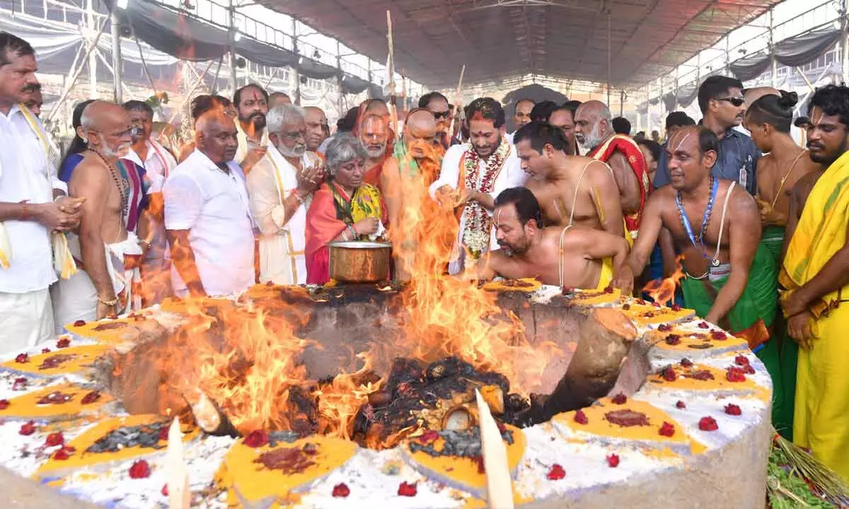 Chief Minister Y S Jagan Mohan Reddy takes part in the concluding day of Raja Syamala Maha Yagam at IGMC stadium in  Vijayawada on  Wednesday