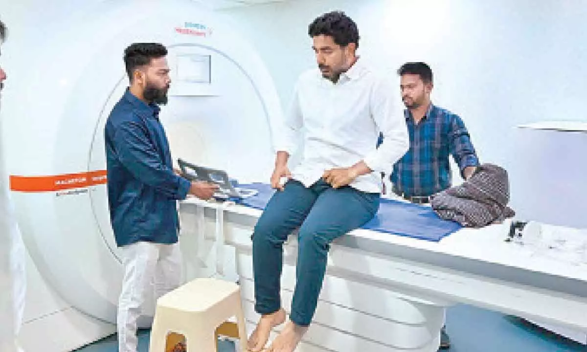 Nandyal: Nara Lokesh undergoes Magnetic Resonance Imaging scan for shoulder pain
