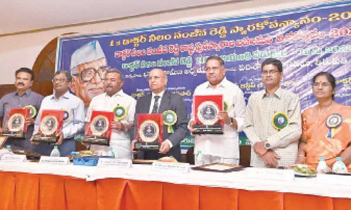Tirupati: Services  of Neelam Sanjiva Reddy recalled