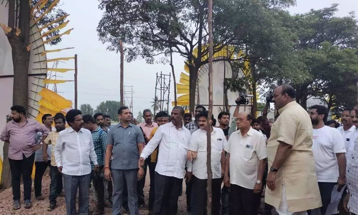 TDP State president K Atchannaidu giving instructions to the leaders on Mahanadu arrangements in Rajamahendravaram on Wednesday