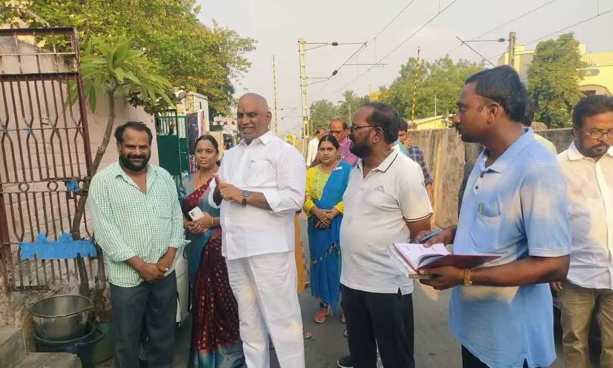 Vijayawada: 7,211 from Central constituency to get house sites says MLA Malladi Vishnu