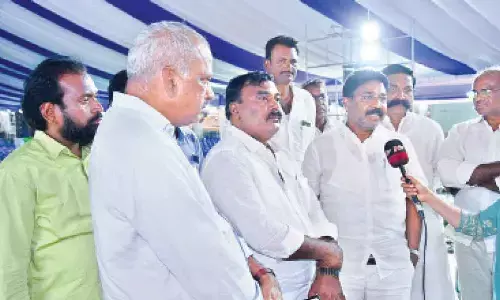 Guntur: Ministers review CM YS Jagan Mohan Reddy programme arrangements