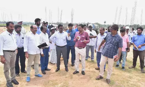 Machilipatnam: Take up construction to avoid cancellation, beneficiaries told