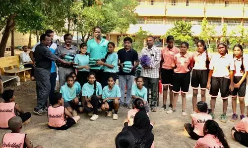 Vijayawada: Sportswear distributed to summer camp students