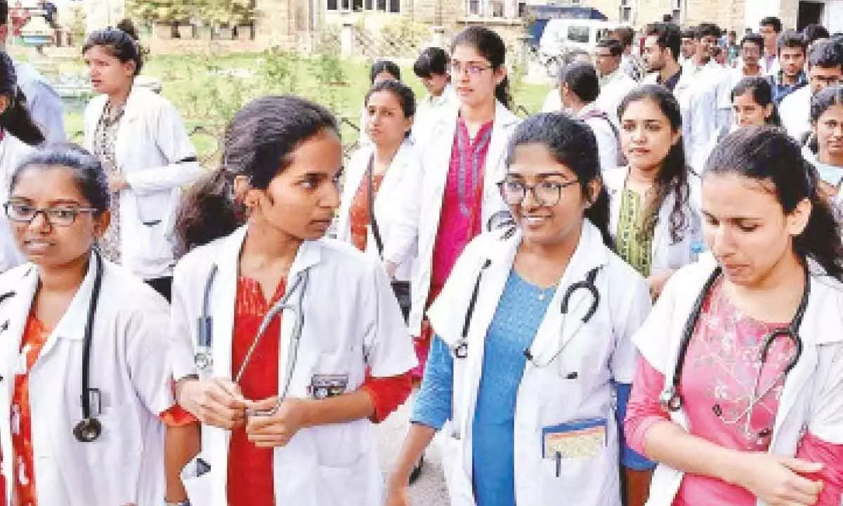 Telangana: Doctors to get 15% raise in stipend