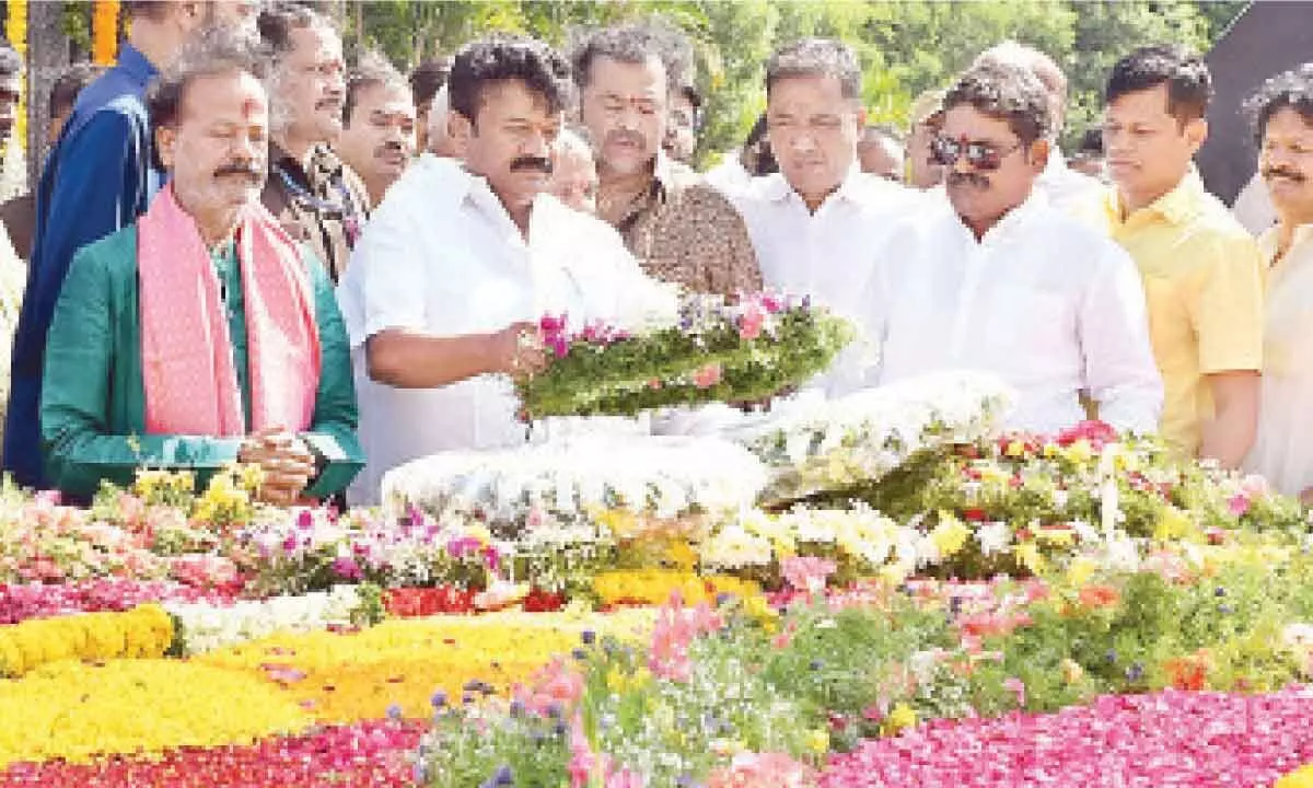 Hyderabad: Minister Talasani Srinivas Yadav pays tributes to  NT Rama Rao on birth anniversary