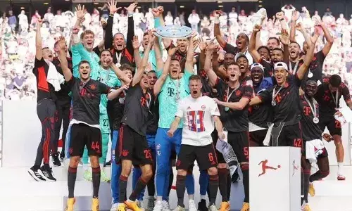 Bayern clinch 11th Bundesliga title in row as Dortmund draw with Mainz