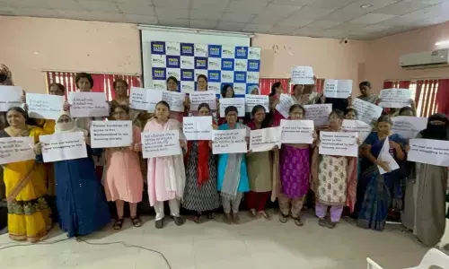 Hyderabad: Women scribes urge KCR to hand over Pet Basheerabad land to society