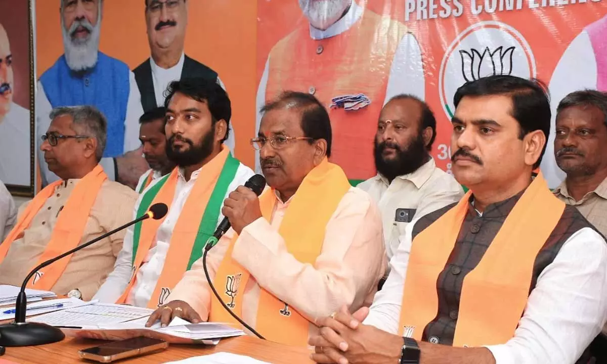 AP BJP chief Somu Veerraju hold press conference in Vijayawada