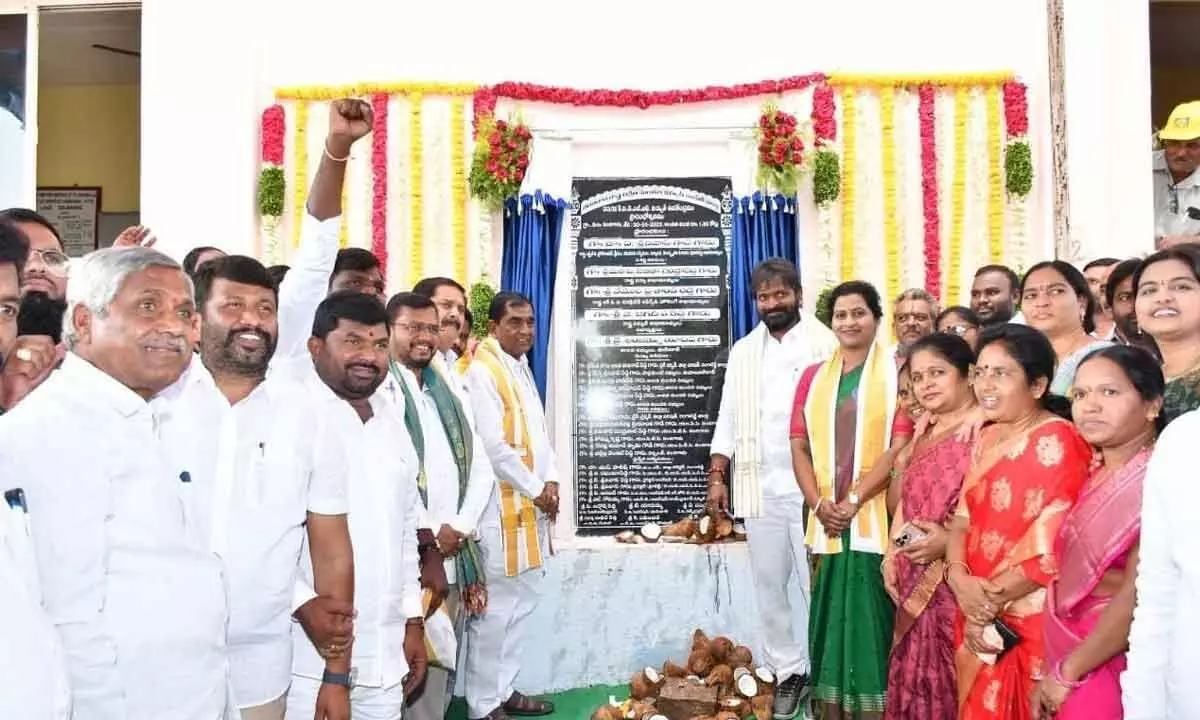 Rangareddy: State Excise Minister V Srinivas Goud inaugurates development programmes in Shadnagar