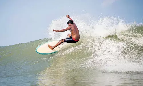 Top surfers in action as 4th edition of Indian Open Surfing begins
