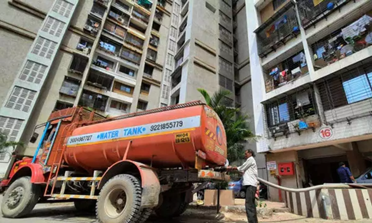 Condominium occupants shell out huge amounts for tanker water supply