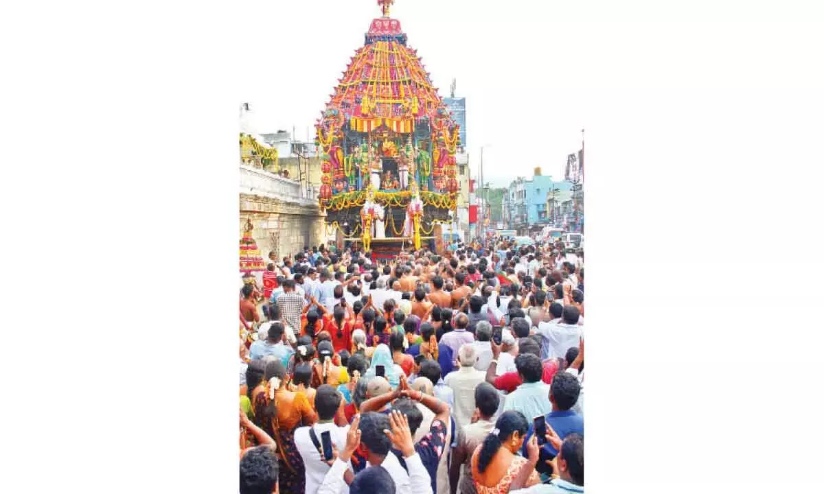 Tirupati: Religious fervour marks Rathotsavam