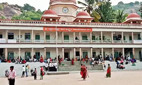 Tumakuru: Huge rush for admission in Siddaganga Mutt school