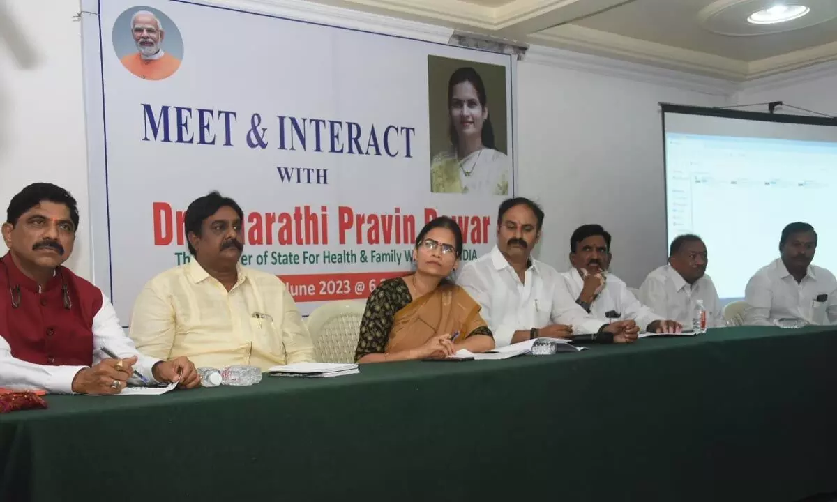Union Minister of State for Health and Family Welfare Dr Bharati Pravin Pawar addressing the doctors and traders meeting at IMA Hall in Guntur on Sunday