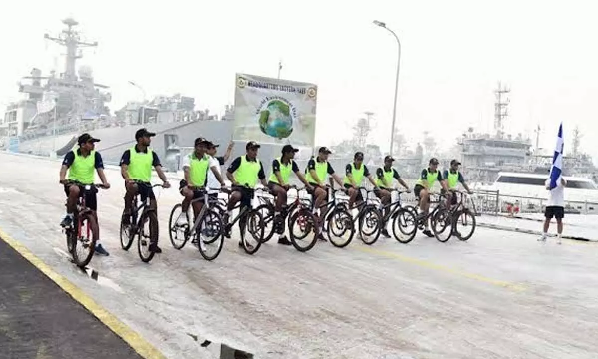 Participants at a cycle rally organised by the ENC ahead of ‘World Environment Day’ in Visakhapatnam