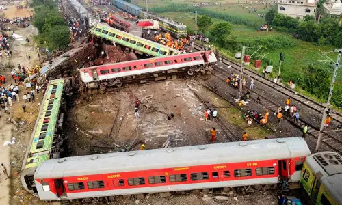 Why Modi govt failed to implement CAG report ?