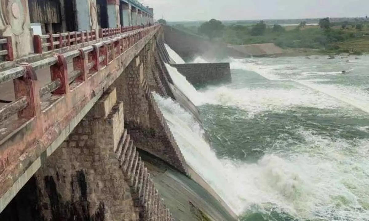 Three gates of Musi Project lifted as water level reaches full capacity