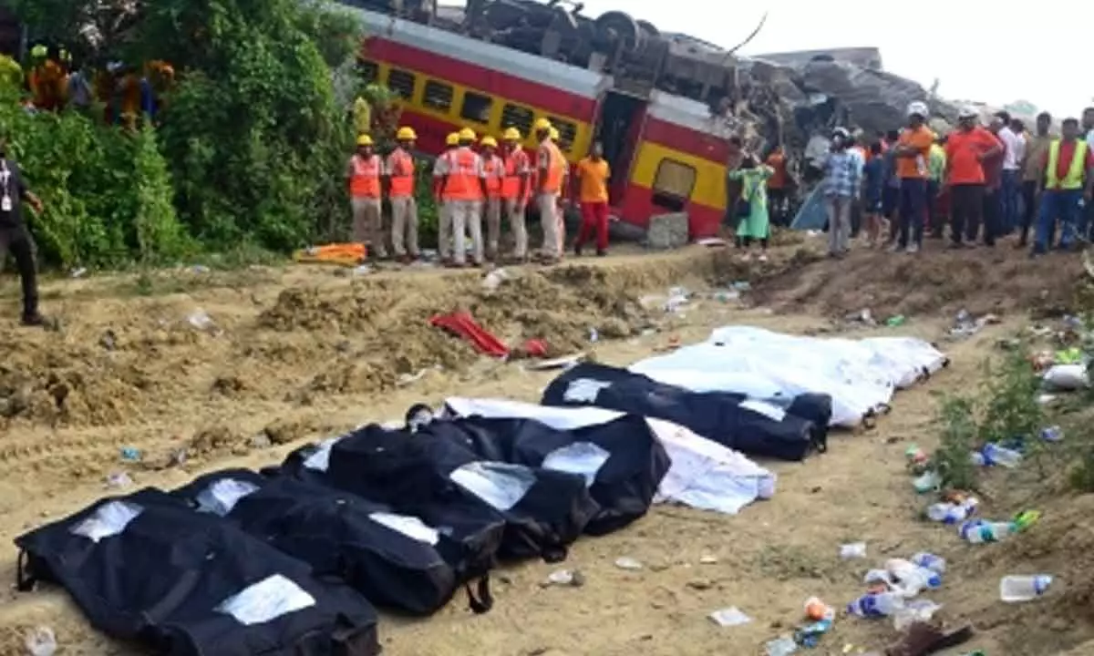 Odisha govt revises death toll to 288, including 39 from Odisha