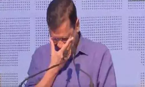 Kejriwal gets emotional talking about Sisodia
