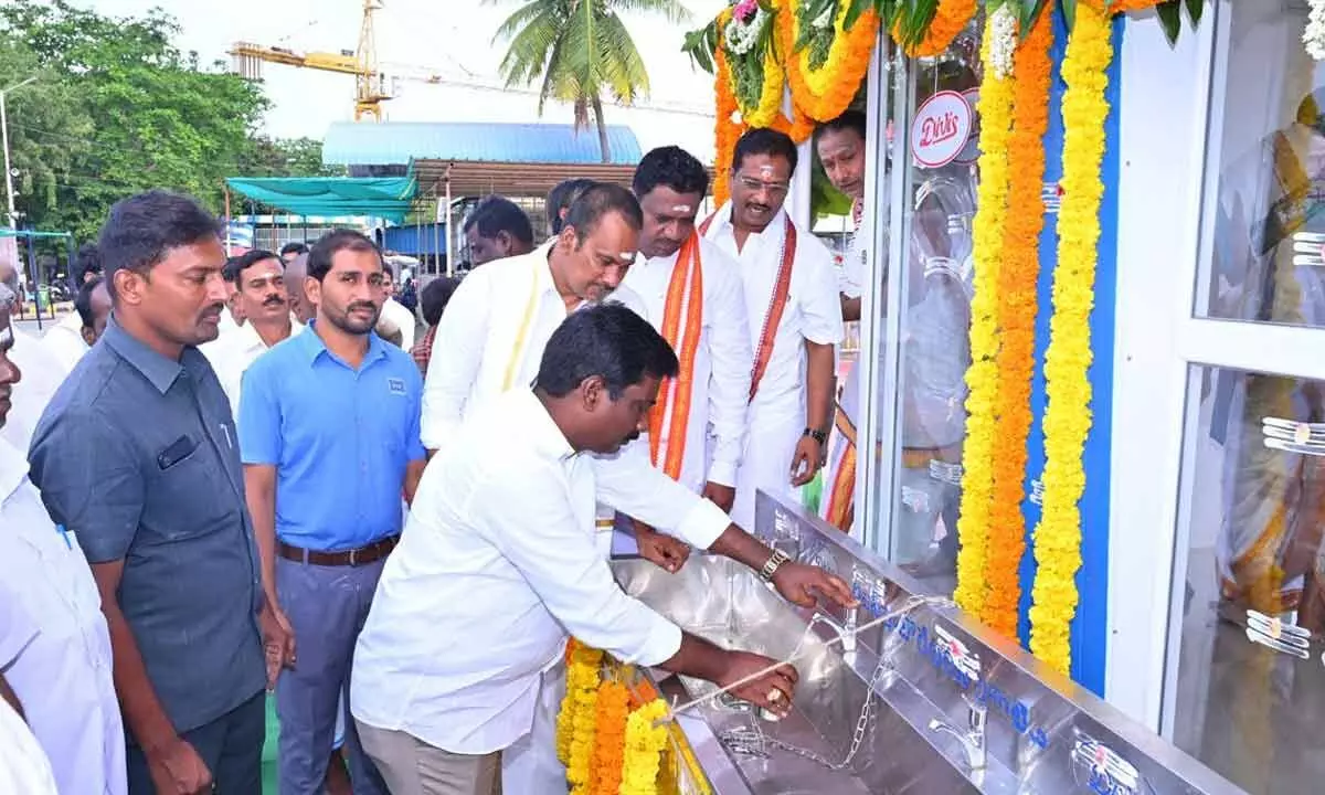 Puthalapattu MLA M S Babu inaugurating Jala Prasada Kendram in Kanipakam temple on Wednesday