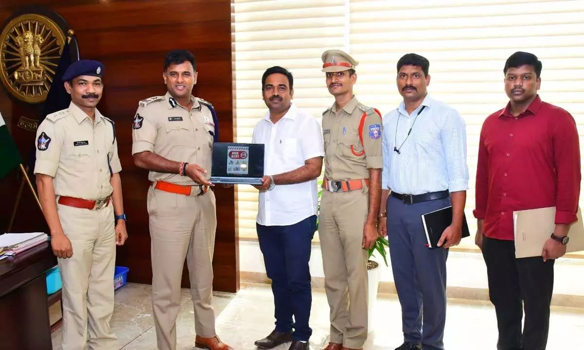 Police Commissioner Kanthi Rana Tata launching the High Alert app in Vijayawada on Wednesday