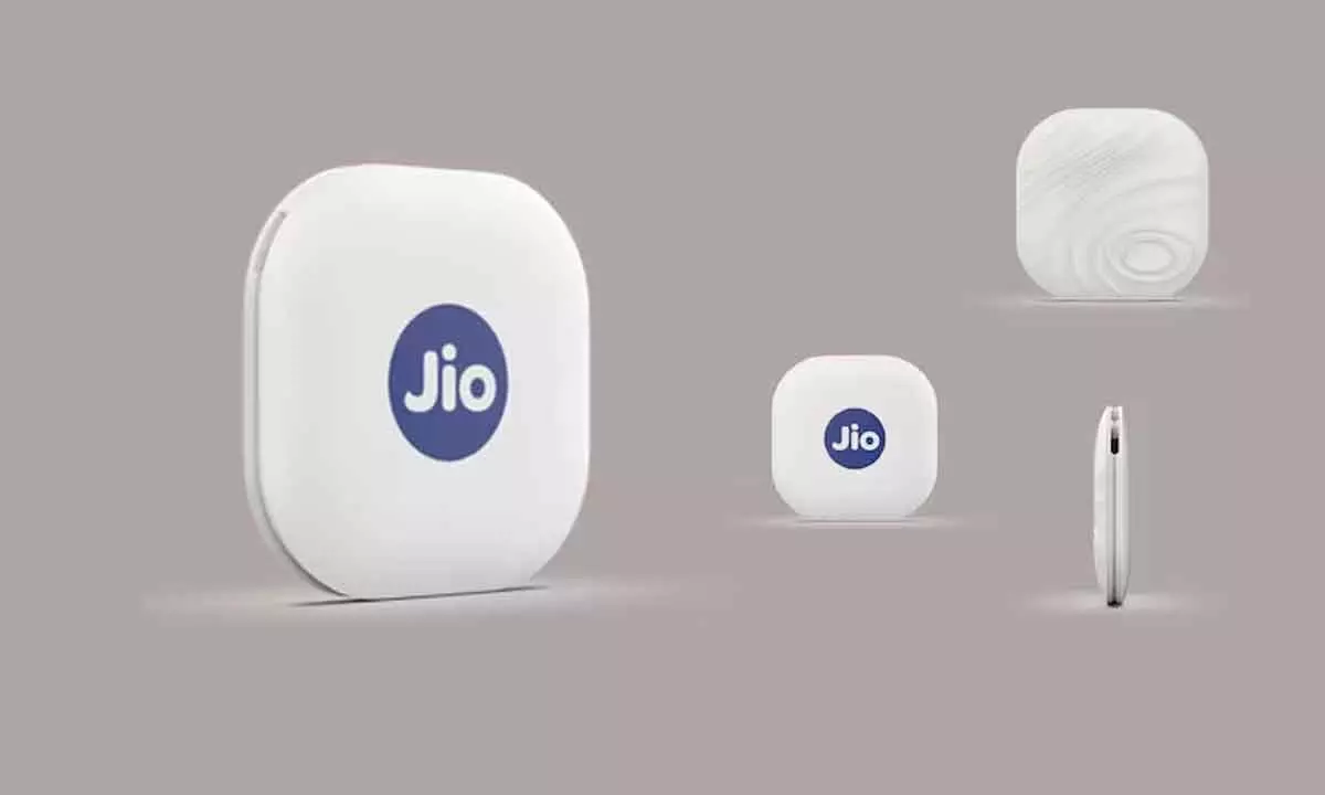 Jio Launches JioTag for Rs 749; JioTag vs Apple AirTag