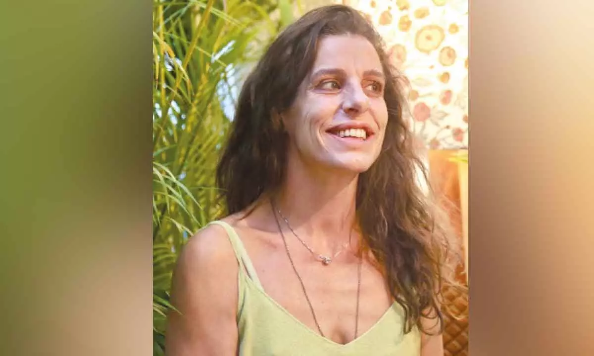 Scream to exhale - Spanish Yoga instructor tells jail inmates