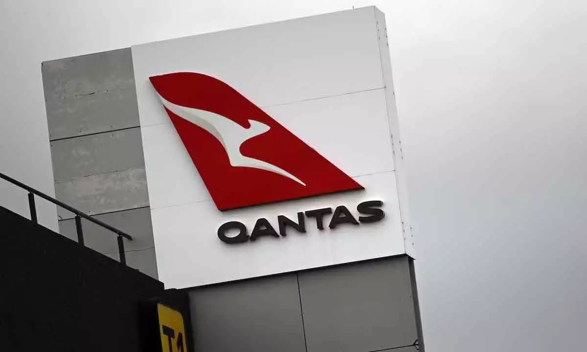 Qantas eases gender-based uniform rules