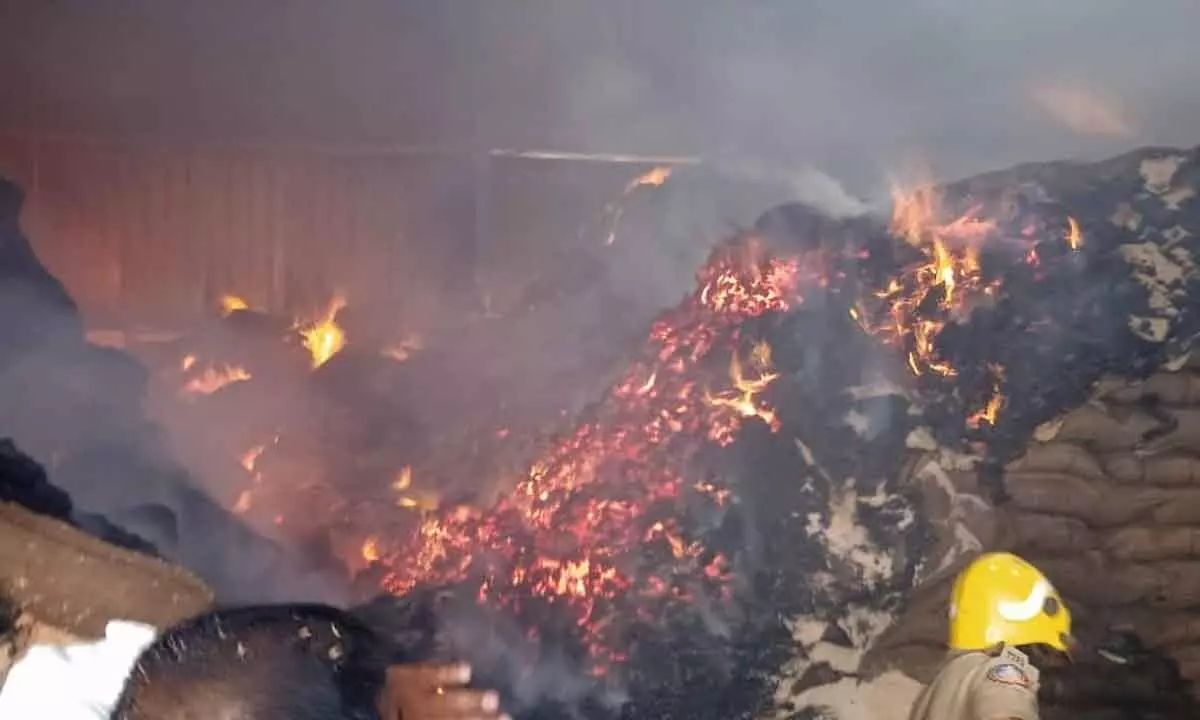 Fire breaks out in rice mill in Kesamudram