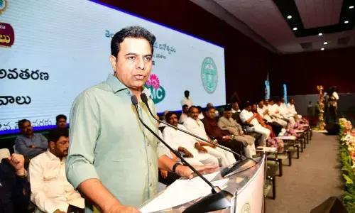 KTR holds interactive session with GHMC Ward Level Officers