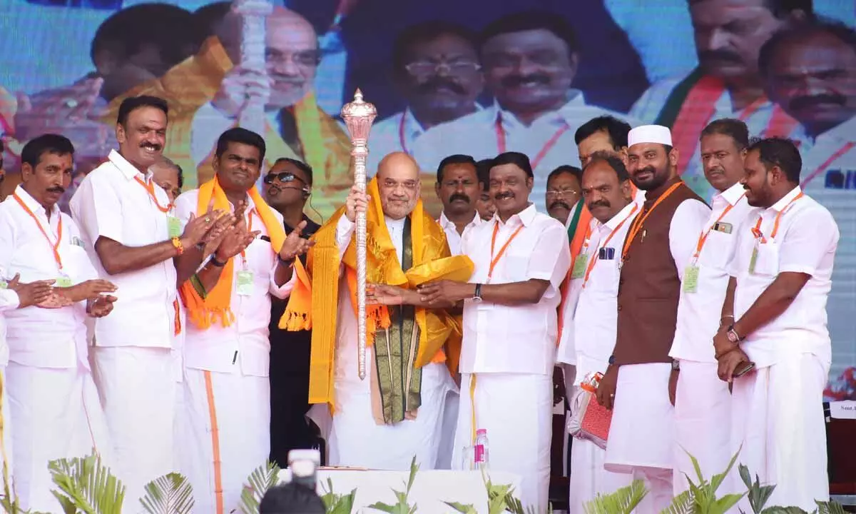 Union Home Minister Amit Shah being felicitated by party leaders during a public meeting, in Vellore on Sunday