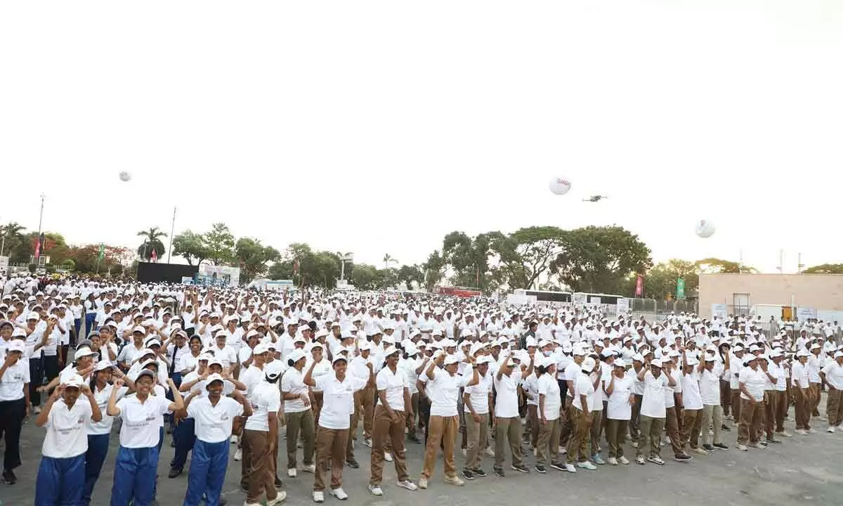 Hyderabad: Thousands take part in ‘Telangana Run’